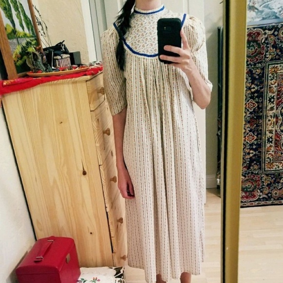 Vintage Dresses & Skirts - Vintage 70s Prairie Dress XS